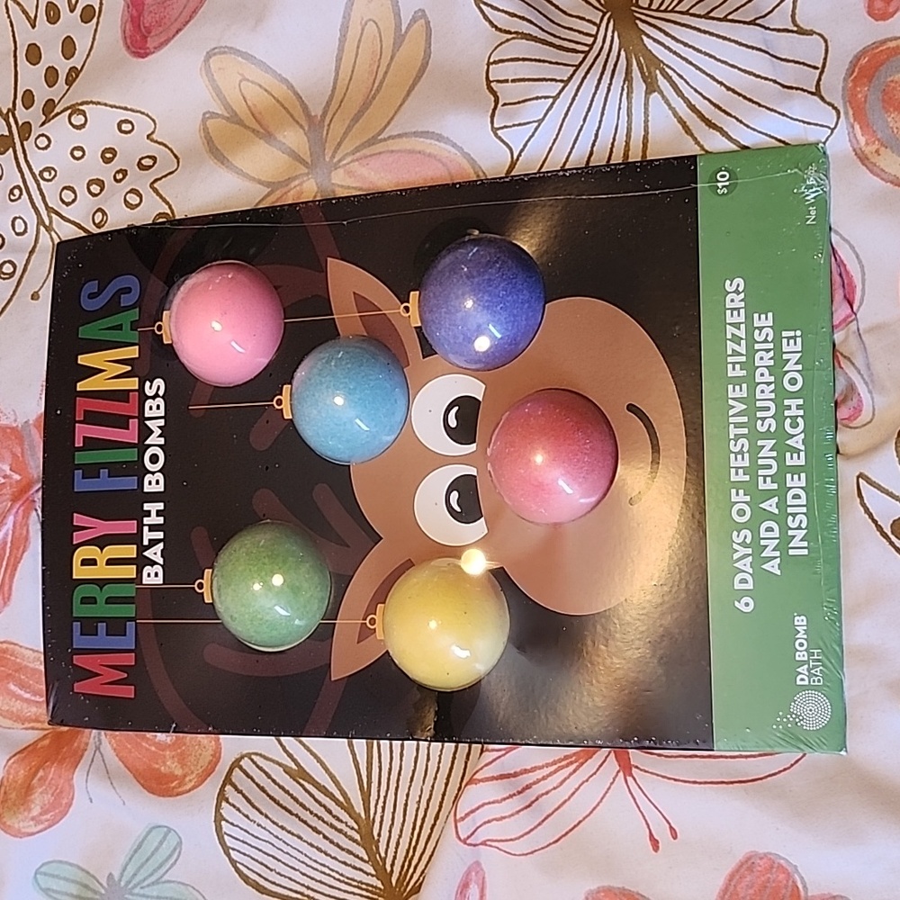 Christmas bath bombs